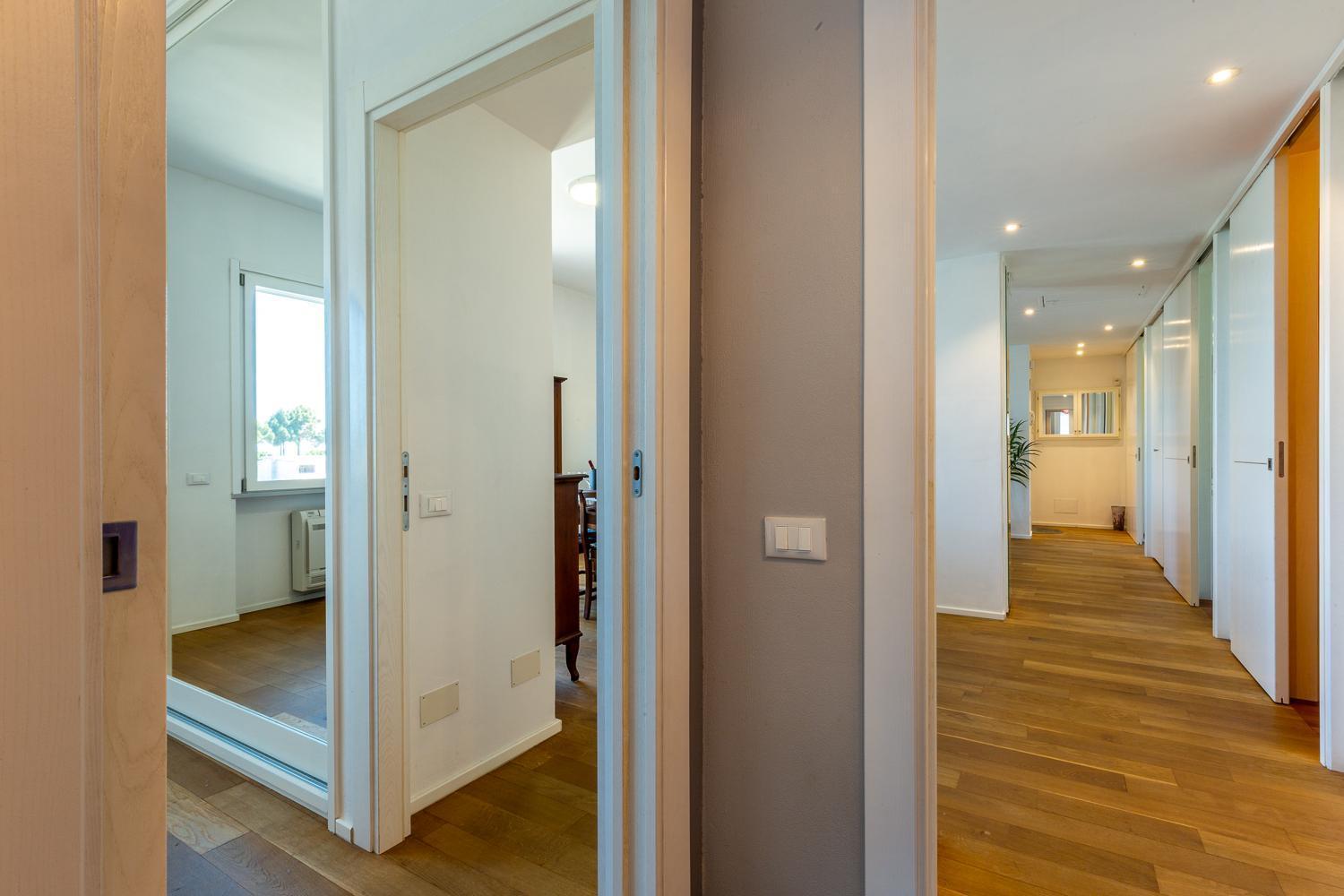 Sunichele Luxury Apartment กาญารี ภายนอก รูปภาพ