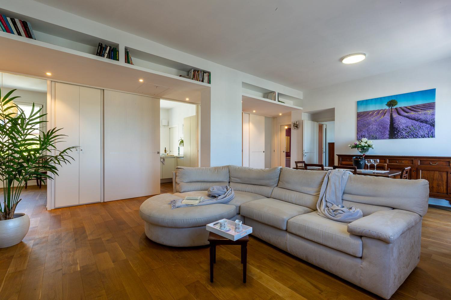 Sunichele Luxury Apartment กาญารี ภายนอก รูปภาพ